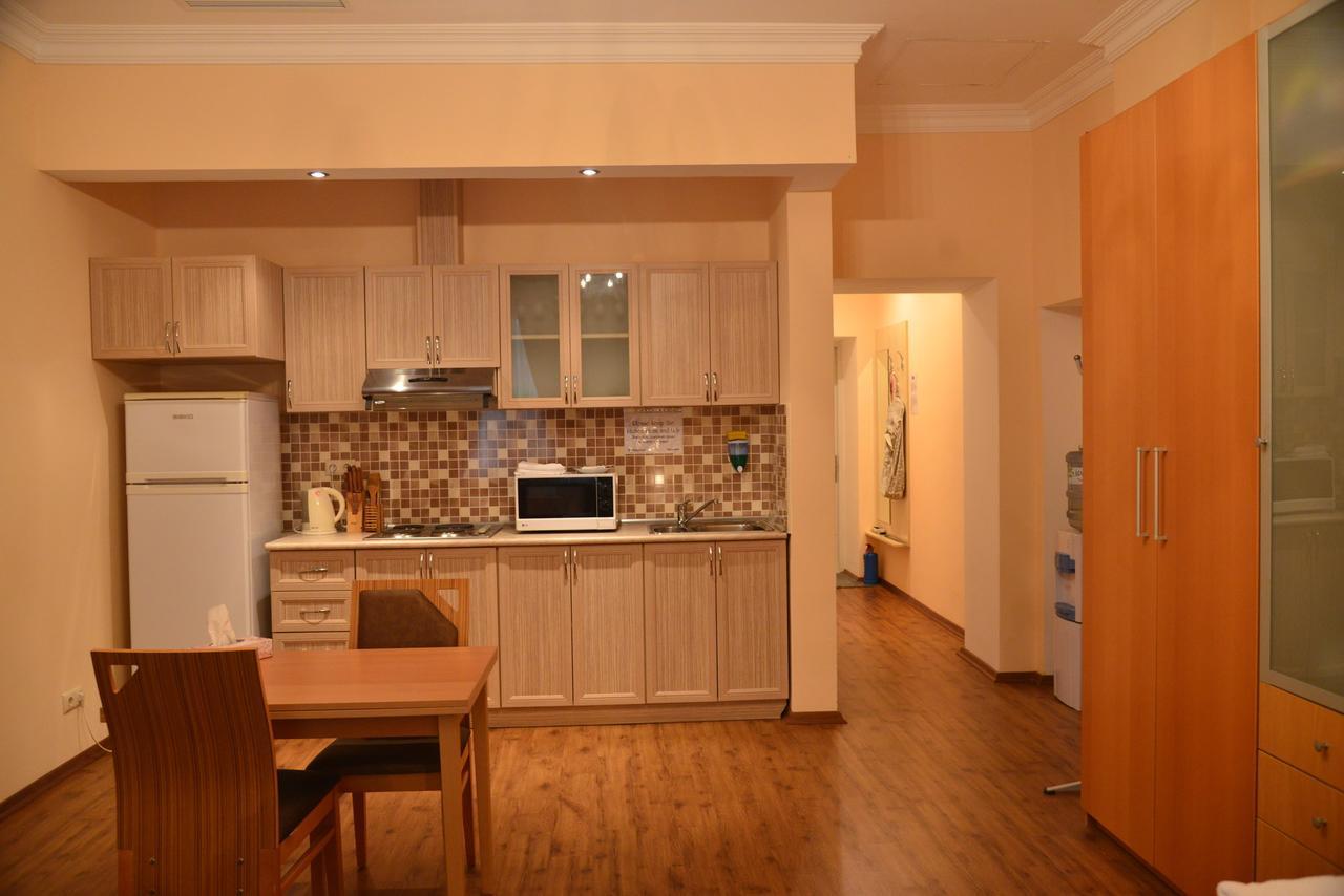 City Mansion Aparthotel Баку Экстерьер фото