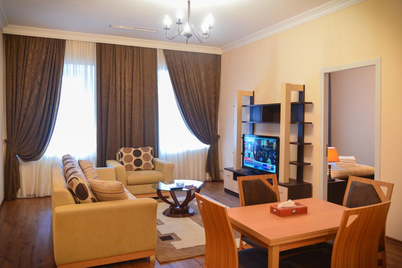City Mansion Aparthotel Баку Экстерьер фото