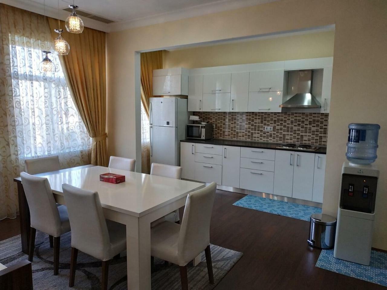 City Mansion Aparthotel Баку Экстерьер фото