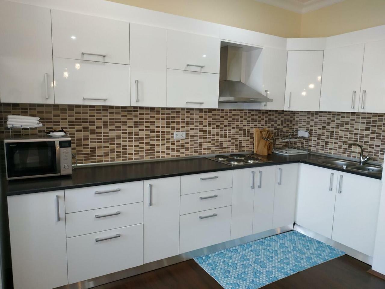 City Mansion Aparthotel Баку Экстерьер фото